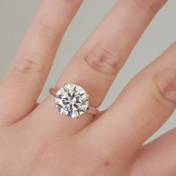 New 4ct Certified Moissanite Engagement Ringn - Picture 4 of 12